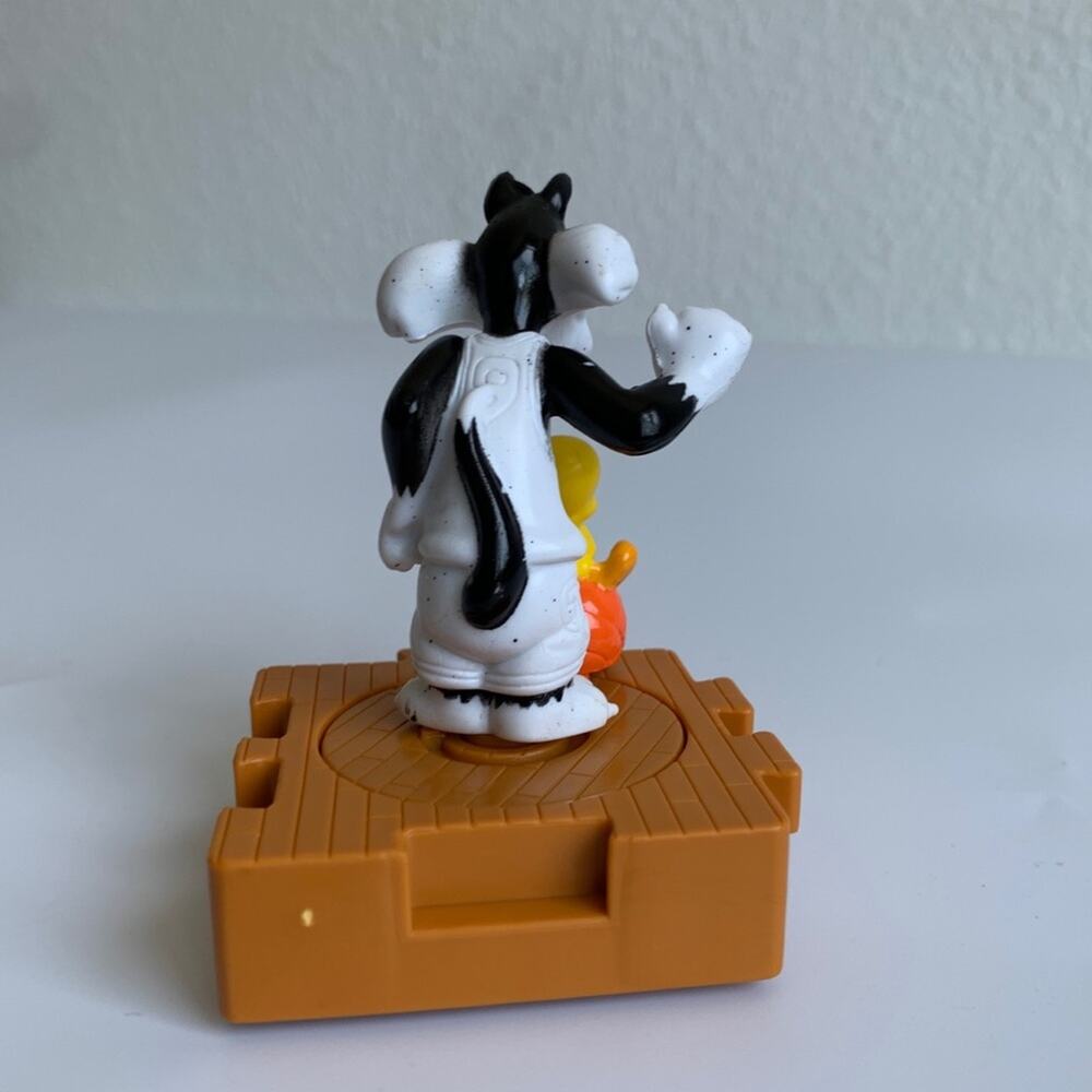 NEW 1996 Space Jam Silvestre & Tweety - Picture 3 of 8